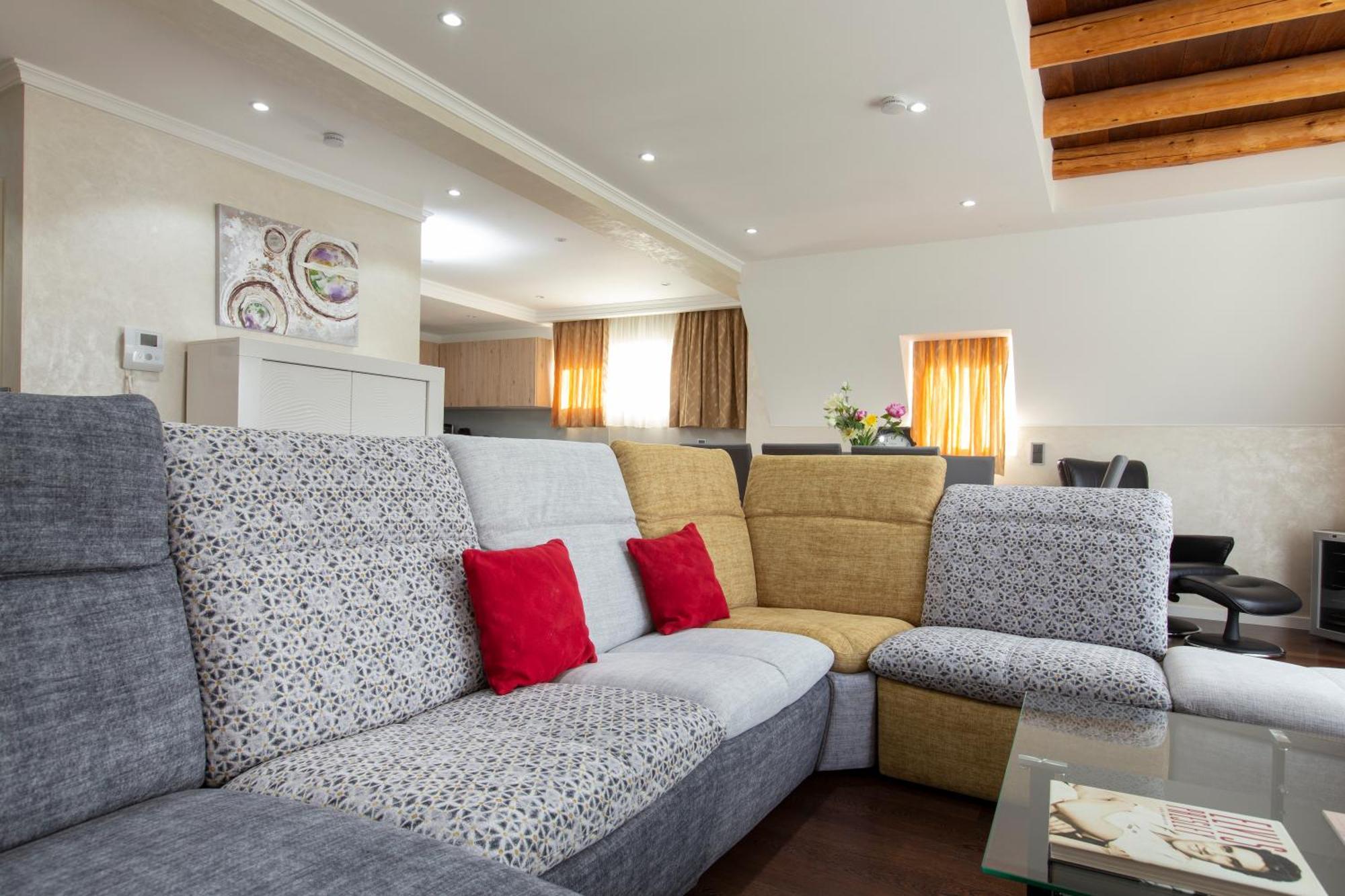 The Queen Luxury Apartments - Villa Vinicia Lüksemburg Dış mekan fotoğraf