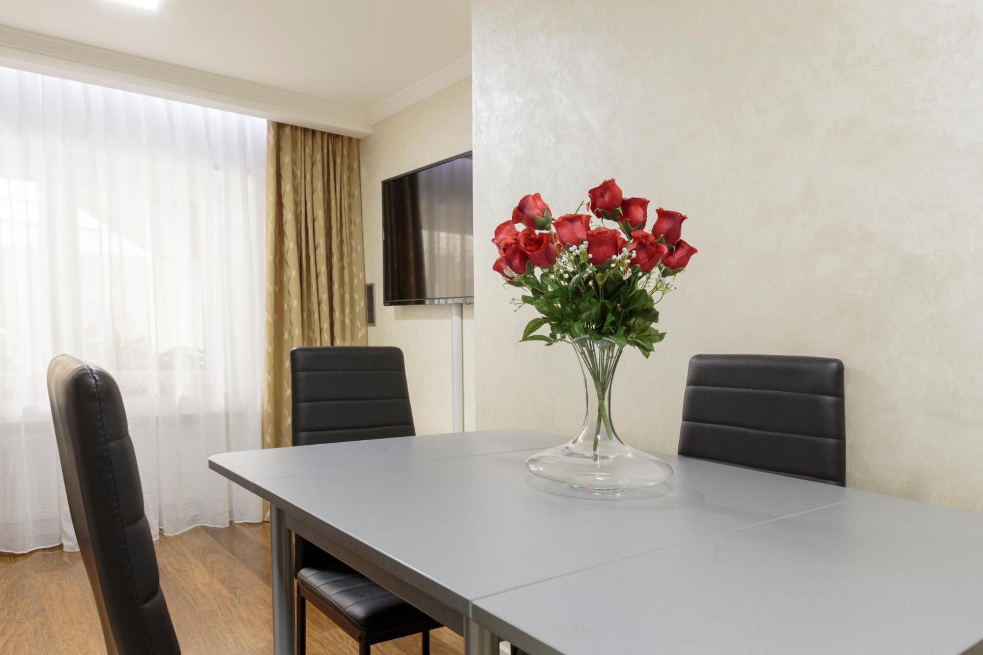The Queen Luxury Apartments - Villa Vinicia Lüksemburg Oda fotoğraf